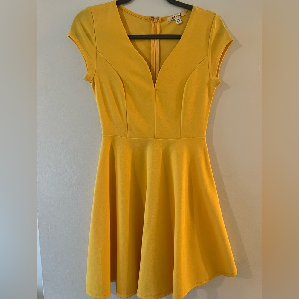 Francesca’s yellow summer dress size XXS
